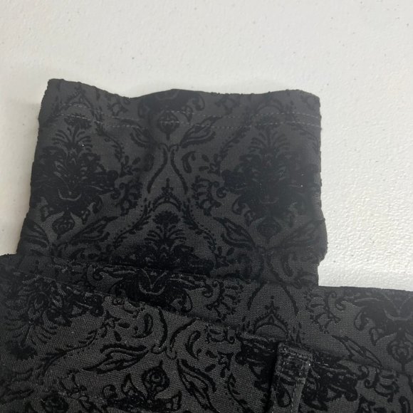 DB est 1962 black pants with raised floral size 1X - Picture 5 of 7